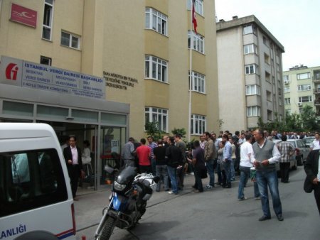 Vergi Dairelerinde ‘son Gün’ Kuyruğu