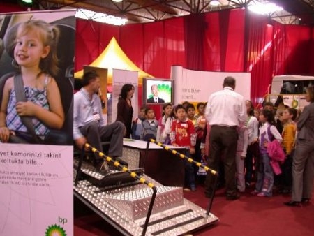 Vergi İndirimleri Bitti, Otomobil Satışları Acı Fren Yaptı