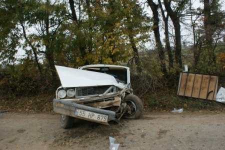 Vezirköprü'de trafik kazası: 6 yaralı