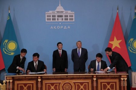 Vietnam Devlet Başkanı Astana’da