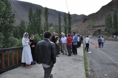 Virajı Alamayan Yolcu Otobüs Köprüden Uçtu: 5 Ölü, 44 Yaralı (3)