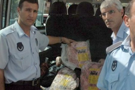 Viranşehir'de 300 Kilgram Suriye Menşeli Kaçak Et Yakalandı