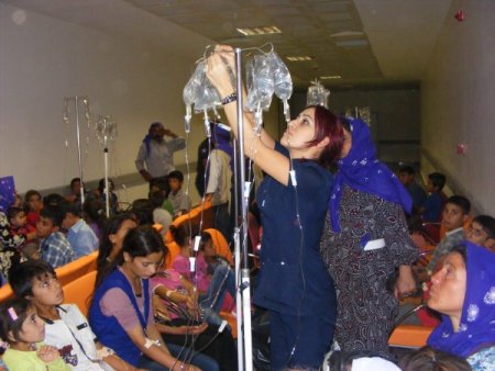 Viranşehir’de 300 öğrenci yedikleri yemekten zehirlendi