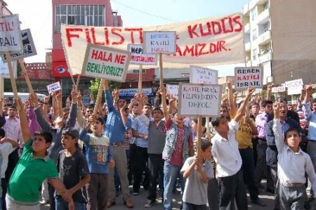 Viranşehir'de İsrail Protestosu