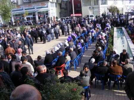 Viranşehir'de kan davası 3 bin kişilik 'barış yemeği' ile bitti