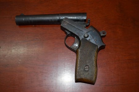 Viranşehir'de tarihî bir tabanca ele geçirildi