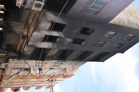 Viranşehir'de yanan halı mağazasının sahibi Çapa: Mağdurum