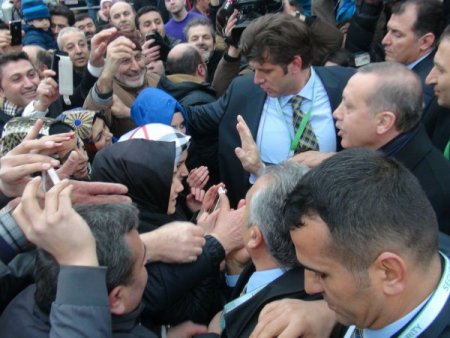 Viyanalı Türklerden Erdoğan’a sevgi gösterisi