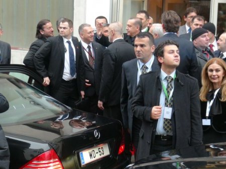 Viyanalı Türklerden Erdoğan’a sevgi gösterisi