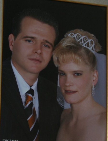 Vize alamadığı için eşi ve kızına kavuşamıyor