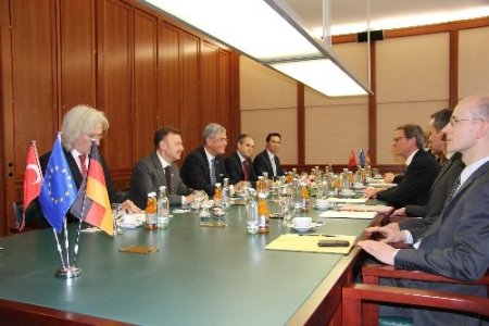 Volkan Bozkır, Westerwelle ile görüştü