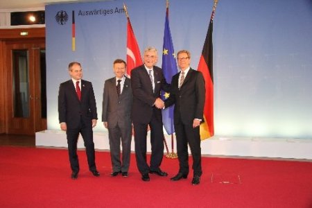 Volkan Bozkır, Westerwelle ile görüştü