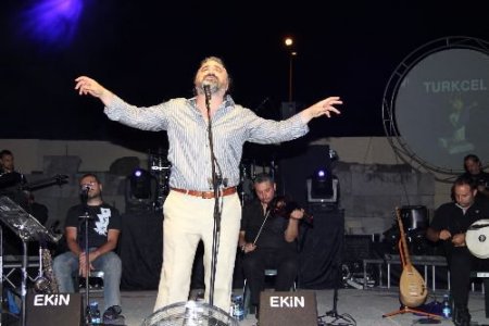 Volkan Konak, Bodrum'da Hayranlarıyla Buluştu