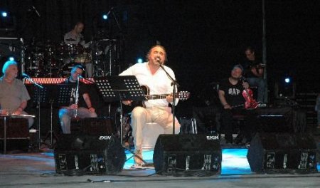 Volkan Konak, İzmirli Hayranlarıyla Buluştu