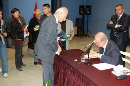 Vural Savaş: Türkiye Bu Hale Aydınlar Yüzünden Geldi