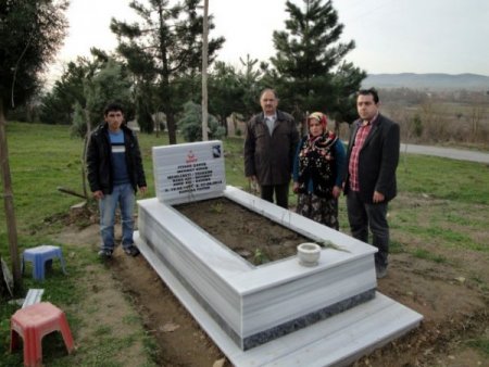 'www.terorsehitleri.com' sitesi yöneticilerinden şehit ailesine ziyaret