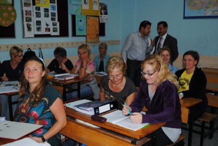 Yabancı Gelinler Çocuklarının Geleceği İçin Türkçe Öğreniyor