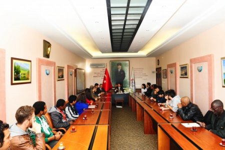 Yabancı öğrenciler Muğla Valisi Şahin'i ziyaret etti