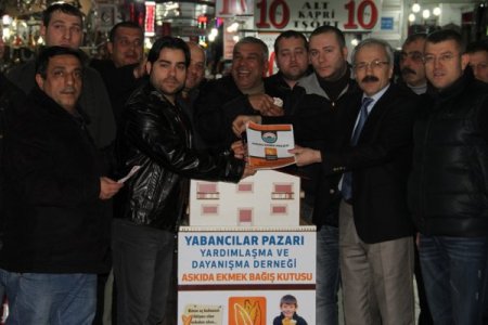Yabancılar Pazarı esnafından 'Askıda Ekmek' projesine tam destek