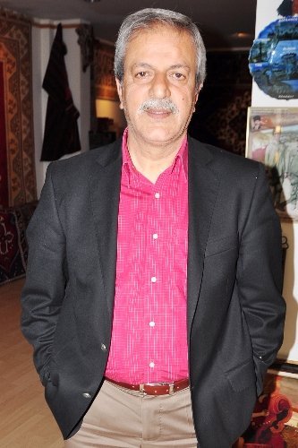 Yabancıların yanlış defnedilmesi iddiasına papazdan yalanlama