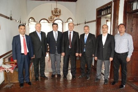 Yağcı'dan Başkan Özgan'a kutlama