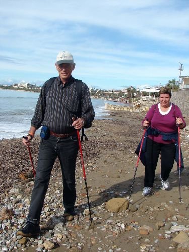 Yağmur Sonrası Güneşli Havayı Gören Turistler Side Plajı'nda Doğa Yürüyüşü Yaptı