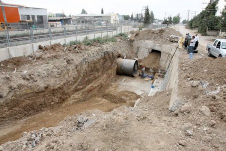 Yağmur suyu tahliye çalışmasıyla 17 mahalle baskından kurtulacak