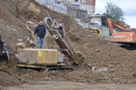 Yağmurda hasar gören yollar temizlendi