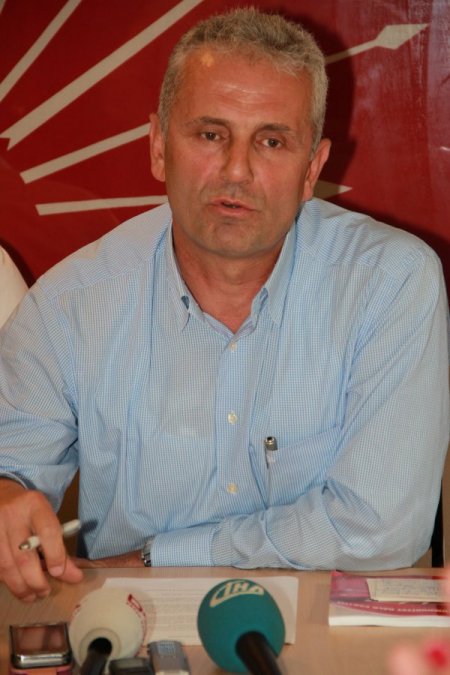 Yakınlarını belediyede işe sokan 4 CHP’li meclis üyesi disipline verildi