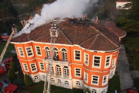 Yalı yangınından objektiflere yansıyanlar