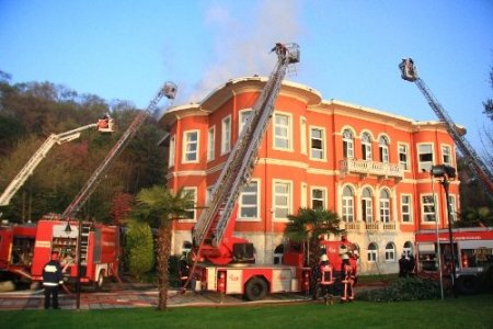 Yalı yangınından objektiflere yansıyanlar