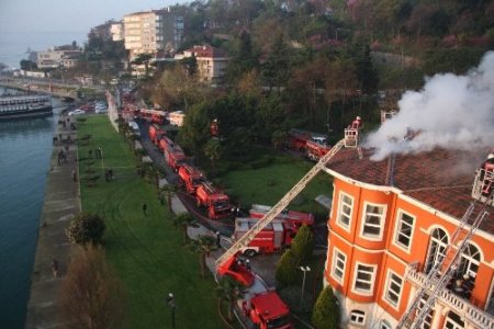 Yalı yangınından objektiflere yansıyanlar