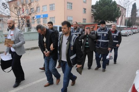 Yalova Emniyeti'nden lüks otomobil şebekesine 'Keklik' operasyonunda 5 gözaltı