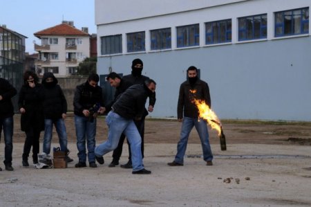 Yalova Emniyeti'nden personele ‘Toplumsal Olaylara Müdahale Eğitimi’