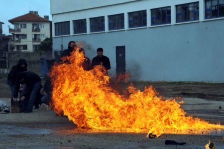 Yalova Emniyeti'nden personele ‘Toplumsal Olaylara Müdahale Eğitimi’
