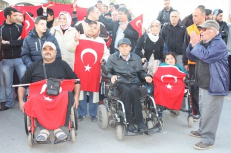 Yalova Tek Yürek Oldu