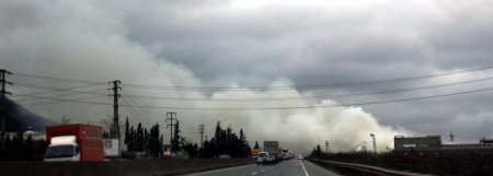 Yalova'da elyaf fabrikasındaki yangın kontrol altına alındı