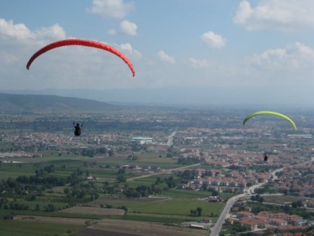 Yamaç paraşütçüleri Kırantepe'de buluştu