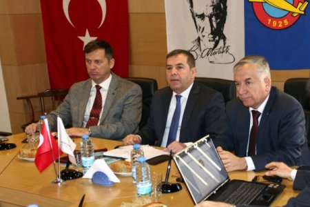 Yamaç paraşütü kazalarını önlemek için uçuş yönergesi hazırlandı