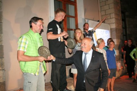 Yamaç paraşütü şampiyonası renkli görüntülerle sona erdi