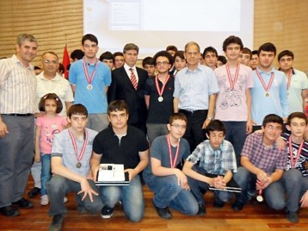 Yamanlar öğrencileri üç yarışmadan 25 madalyayla döndü