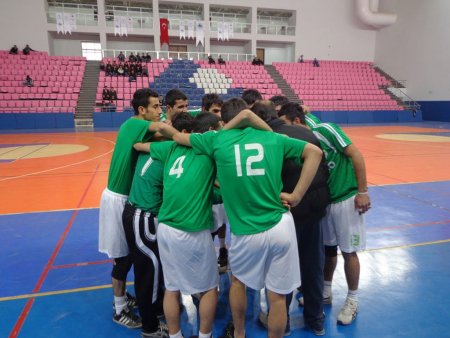 Yamanspor hentbolde finale kaldı