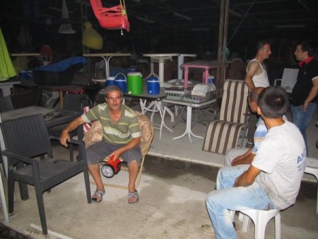 Yanan Plastik Dükkânında Büyük Maddi Hasar Var