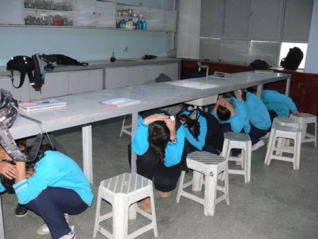 Yangın ve deprem tatbikatı gerçeğini aratmadı