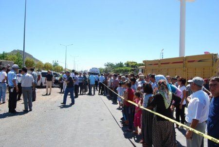 Yangına Giden İtfaiye Aracı Kamyonetle Çarpıştı:2 Ölü 2 Yaralı