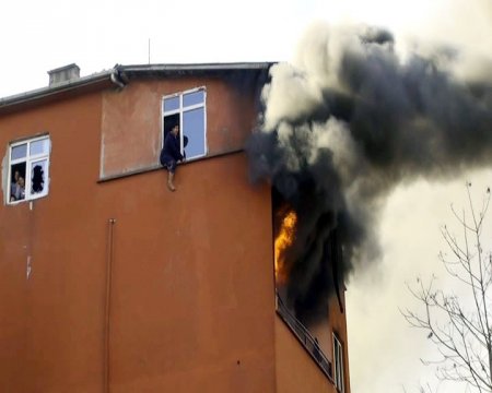 Yangında can pazarı Cihan kamerasında