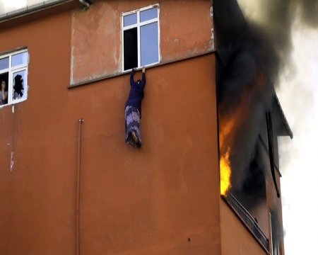 Yangında can pazarı Cihan kamerasında