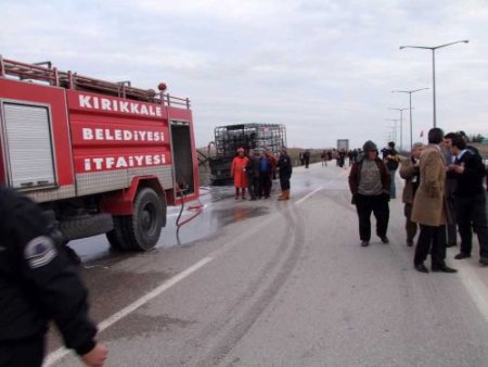 Yangında Dolumdan Dönen Tüp Aracı Yandı