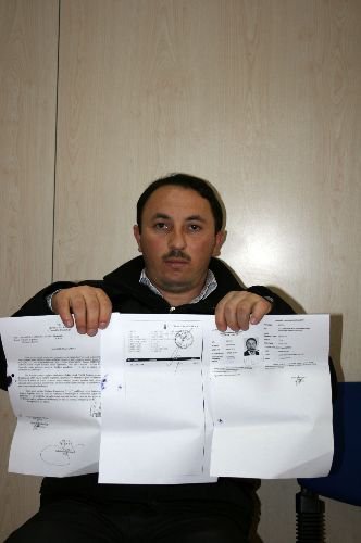Yangında Eşini Kaybeden, 3 Ağır Yaralı Çocuğu İle Yalnız Kalan Baba Yanık Elbisesi İçin Yardım Bekliyor