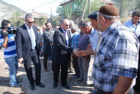 Yangında evleri yanan köylülerin bütün ihtiyaçları karşılanacak
